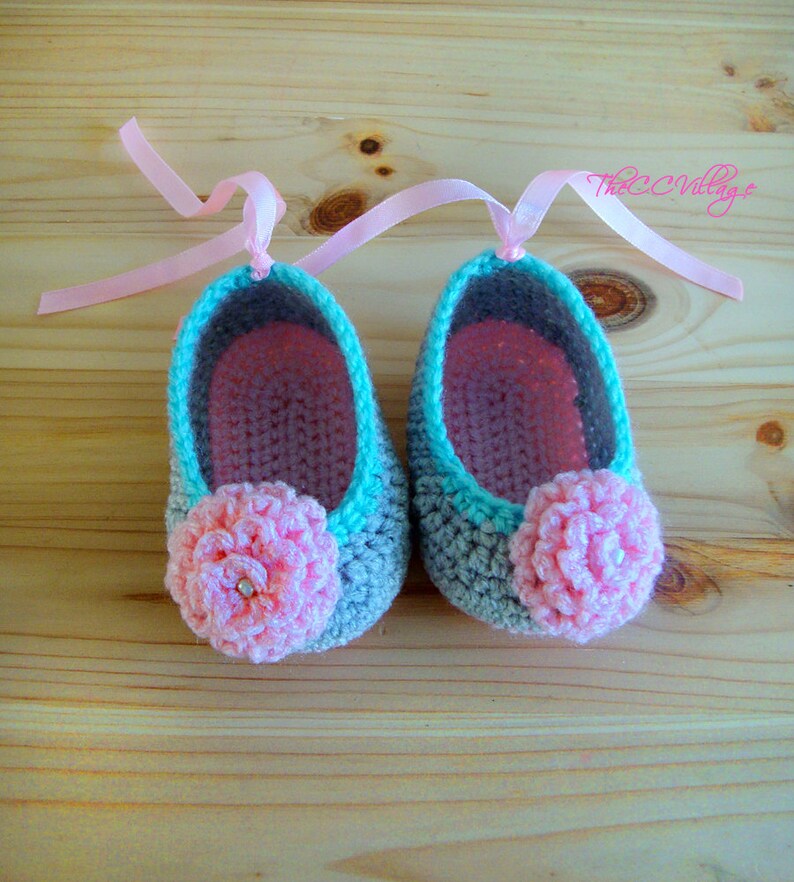Crochet baby shoes Grey Pink handmade Ballerina Baby Girl