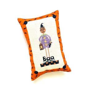 Halloween, Leggie Kürbis, Kreuzstich, Nadelkissen, Kissen, veredelt, vollendet, orange