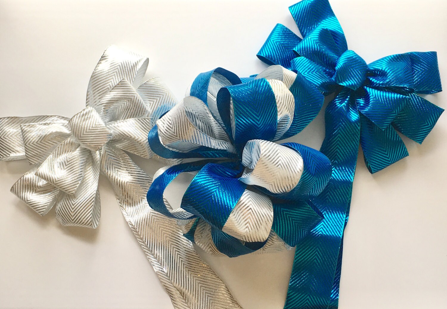 Handmade Christmas Bow Set/ Metallic Luxe Designer Bow Set/ Etsy