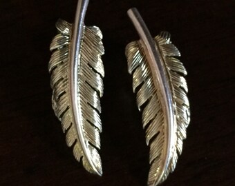 14K Yellow Gold Fern Leaf Clip On Earrings / Clip On / 14K Leaf / 14K Earrings / Gold Leaf / Solid Gold / Large Leaf