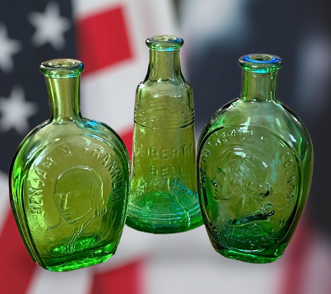 Set of 3 Patriotic Green Glass Wheaton Bottles / Wheaton NJ Etsy