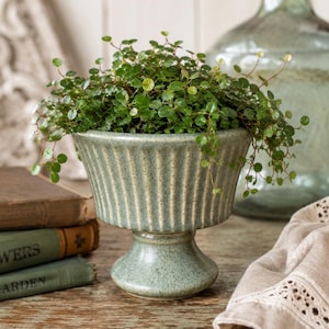 Vintage McCoy Floraline Pottery Green Ribbed Footed Planter / Floraline Moss Green Ribbed Pattern Planter / Vintage Green Planter Pot