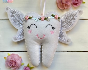 Personalized Tooth Fairy Pillow, Fairy wings,  Flower Crown and money Pocket, Girl or Boy, great gift idea