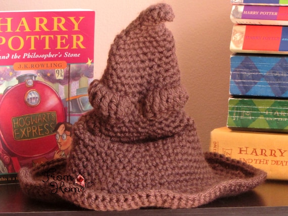 Crochet House Choosing Hat: Wizard Costume, Nursery Decor
