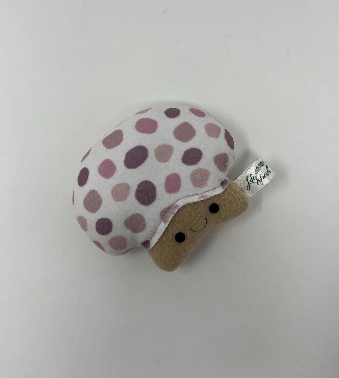 水玉模様のキノコのぬいぐるみ - 手縫いのフリース製ぬいぐるみ - Etsy