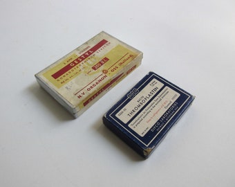 2 vintage pharmaceutical boxes N.V. Organon Oss Holland and  Difco Labs Detroit Michigan USA