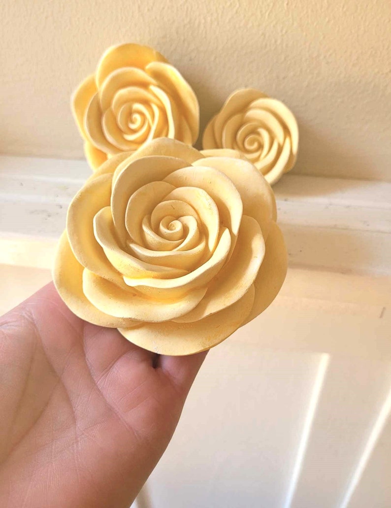 Yellow roses, wall hanging rose sculptures, rose gift, pastel yellow, set of yellow roses, yellow rose art, light yellow rose gift image 4