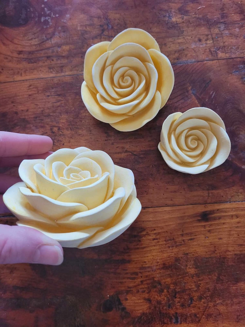 Yellow roses, wall hanging rose sculptures, rose gift, pastel yellow, set of yellow roses, yellow rose art, light yellow rose gift image 2