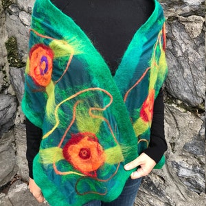 Handmade shawl, felted wraps, woman shawl merino, felted wool, handmade scarf, nuno felting shawl, green shawl