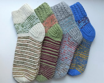 Size 42-43 EU Hand knitted lambswool socks