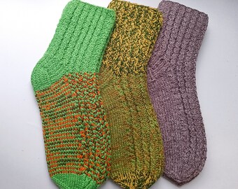 Size 42-43 EU Hand knitted lambswool socks