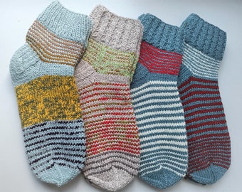 Size 42-43 EU Hand knitted lambswool socks