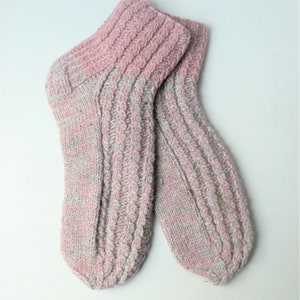 Size 40-41 EU Hand knitted lambswool socks image 6