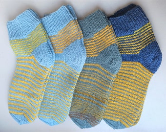 Size 41-42 EU Hand knitted lambswool socks