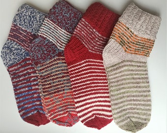 Size 42-43 EU Hand knitted lambswool socks