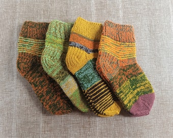 Size 41-42 EU Hand knitted lambswool socks