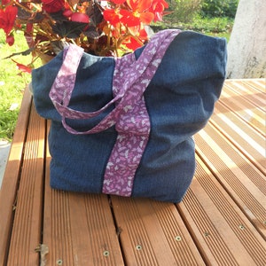 Recycled denim / Upcycled bag /  shopping bag /Repurposed bag / Eco friendly gifts / eco bag handmade / denim bag/Mothers day gift