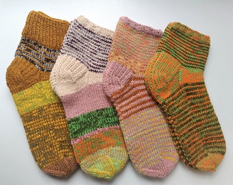 Size 41-42 EU Hand knitted lambswool socks