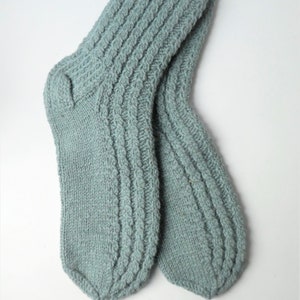 Size 40-41 EU Hand knitted lambswool socks image 7