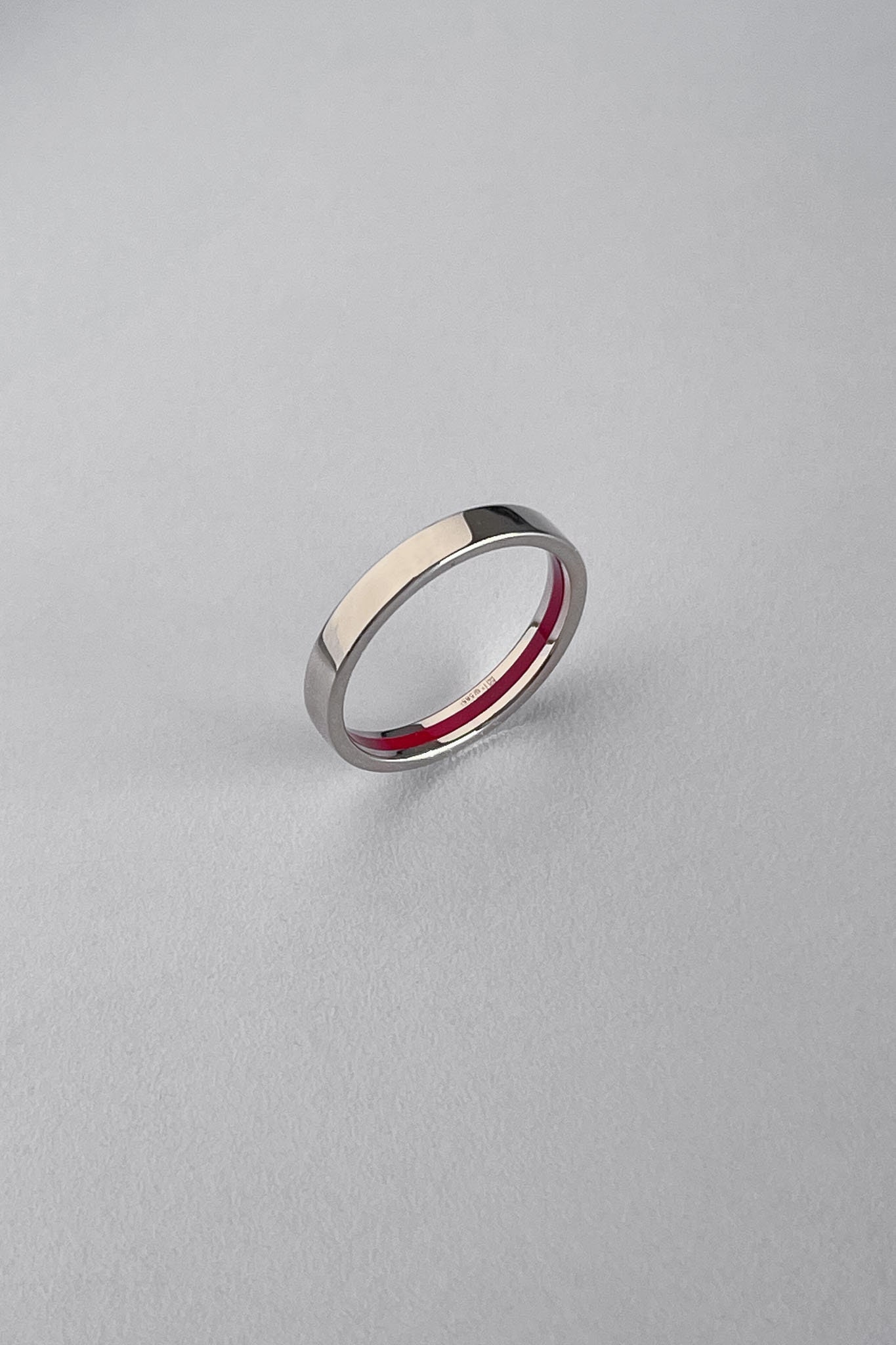 Secret red line ring Stripe ring with red line Red line ring Minimalistic ring Elegant ring Everyday ring Basic silver ring Wedding rings