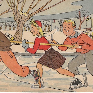 Peut inclure: Trois personnes patinent sur un lac gelé. La personne au milieu porte un pull rouge et un chapeau blanc. La personne à gauche porte un pull marron et la personne à droite porte un pull rouge. Ils tiennent tous un long bâton en bois.