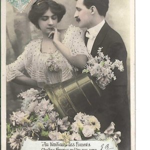 Suona la campanella per il loro fidanzamento - Cartolina fotografica francese, 1908