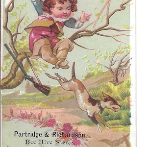 Carte commerciale du Petit chasseur avec des ornements pour chien, v. 1880