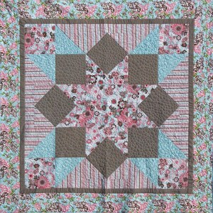 Bloomin&#39; Star - Quilt Pattern