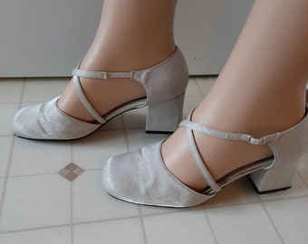 womens silver chunky heels