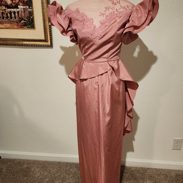 1980s Women's Mauve Soft Taffeta Bridesmaid/Prom/Special Occasion Formal Dress Size S/ 80s Does Early 1900s Long Dress With Peplun Size S