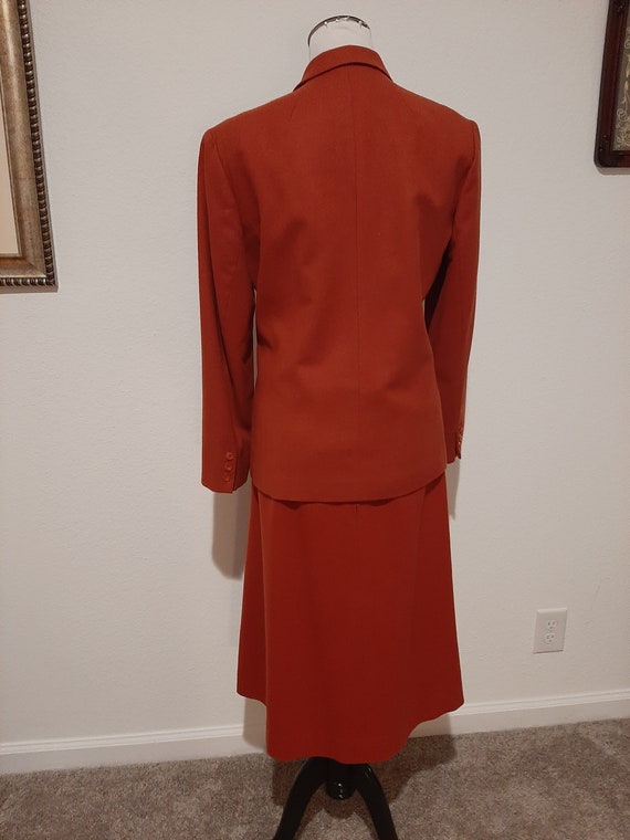1970s Womens 2 Piece Rust Pendleton Wool Skirt Su… - image 4