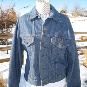 1970s Men&#39;s/Womens&#39;s Denim Jean Jacket By Maverick Size XS-S Men, M-L Women / Vtg Denim Jean Jackets/ 70s Jean Jackets/ 70s Denim