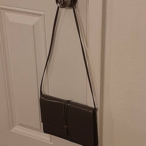 ヴィンテージ グレー レザー ジェイ ハーバート ニューヨーク グレー スエード 内装 エンベロープ クロスボディ パース 9.25" x 7" x 1"/ グレー レザー エンベロープ ハンドバッグ