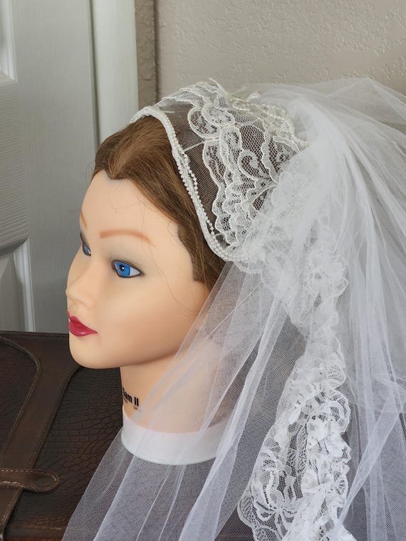 1970s White Juliette Cap Mid Length Wedding Veil With 