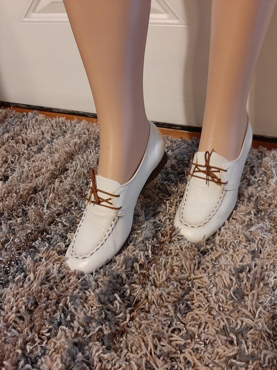 1960s-70s Womens Cream/Brown Paradise Kittens Bilt