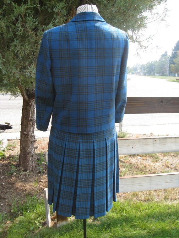 Vintage Women's 2 Piece Wool Scottish Tartan Plai… - image 3