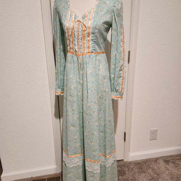 1970s Women's Seafoam Green Gunne Sax Style Calico Cotton/Polyester Prairie Maxi Dress/Vintage Mint Green Cotton/Ribbon/Lace Maxi Dress M