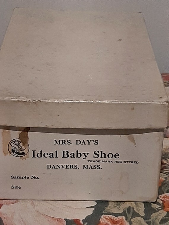 1950s-60s White Leather Hard Soles Mrs Days Ideal… - image 8