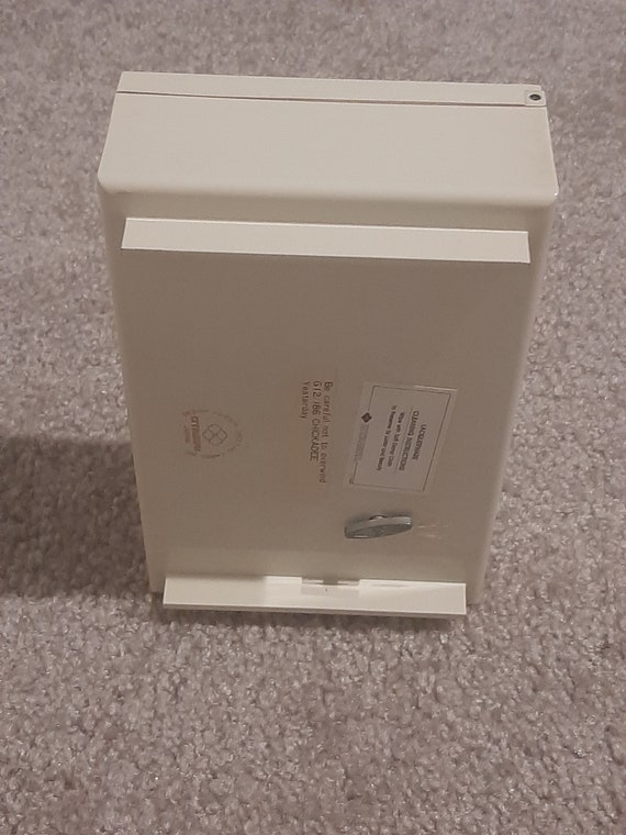 Mid Century Cream Lacquer Rectangular Chickadee M… - image 8