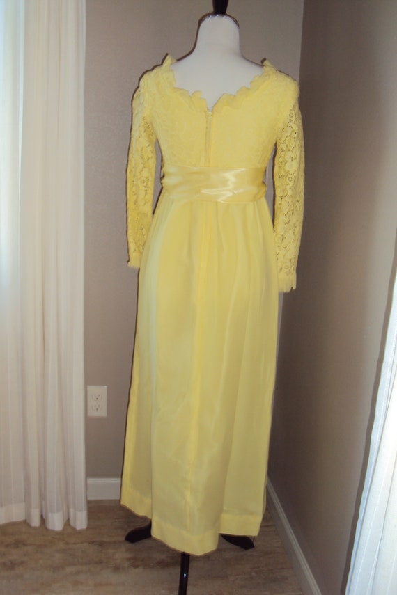 1960s Womens Spring Sunny Yellow Sheer Gauze Type… - image 4