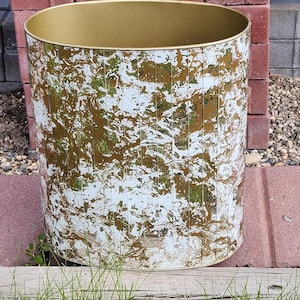 Mid Century Modern/Hollywood Regency Ransburg Oval Metal Trash Can/Waste Basket/Gold White Black Bathroom/Office/Bedroom 50s-60s 10.5X7X12