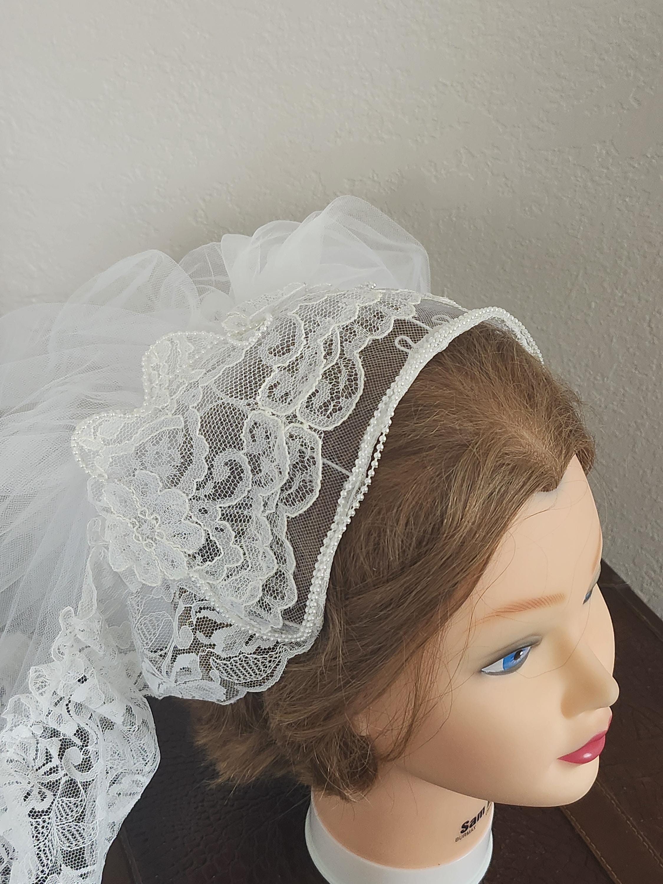 1970s White Juliette Cap Mid Length Wedding Veil With  display picture 2
