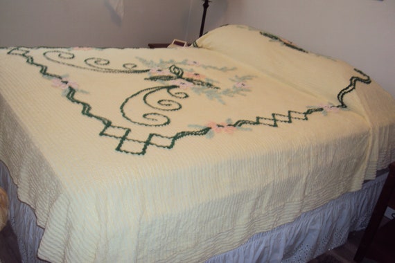Mid Century Yellow Cotton Chenille Double Queen Bedspread Mid Century Yellow Cotton Chenille, Mid Century Queen Bedspread