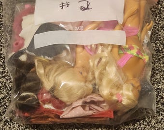 1980s-90s Lot Of 2 Barbies & 1 Teen Skipper Dolls With Various Clothing And Accessories/ Vintage Barbies And Skipper Dolls/ Clothing