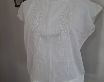1930s-40s Womens White Sheer Cotton Chemise Size M/Mid Century White Cotton Womens Undergarments  M/ Delicate White Hand Embroidered/Cutout