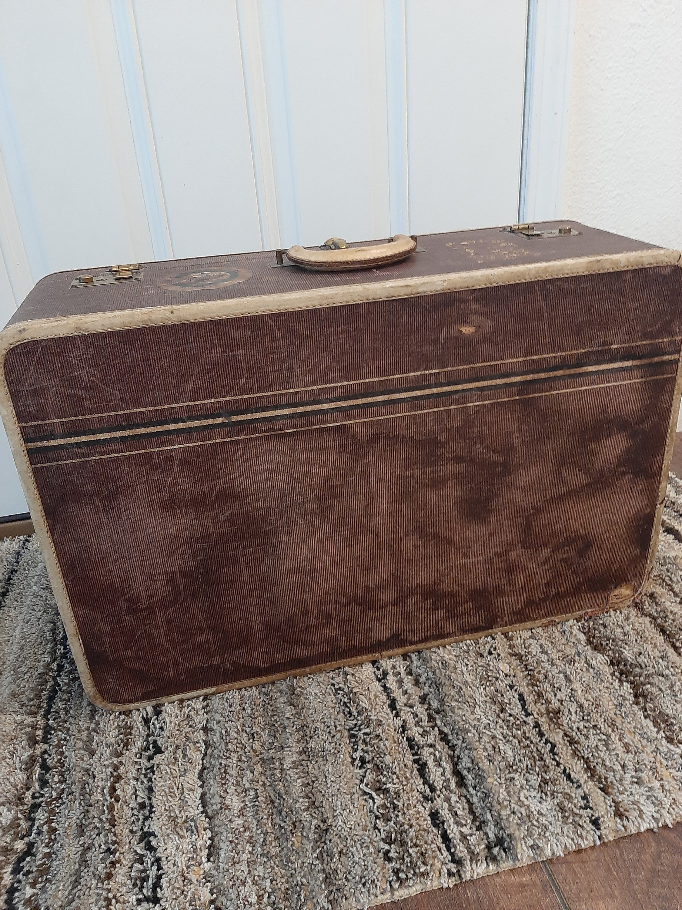 Leather Suitcase HJ Cave Luggage Osilite Trunk Large -  Hong Kong