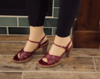 1980s-90s Womens Maroon/Oxblood Fioni Faux Leather Platform Strappy Stacked Heel Sandals Size 8/Spring/Summer Strappy Heels/Platform Sandals