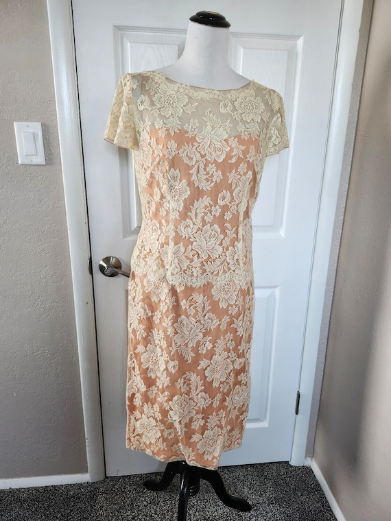 1940s-50s Women's Terracotta/Dark Coral Rayon/ Ecru Lace Special Occasion Dress Size M/Mother of Bride Short Lace Dress Illusion Neck/Sleeve