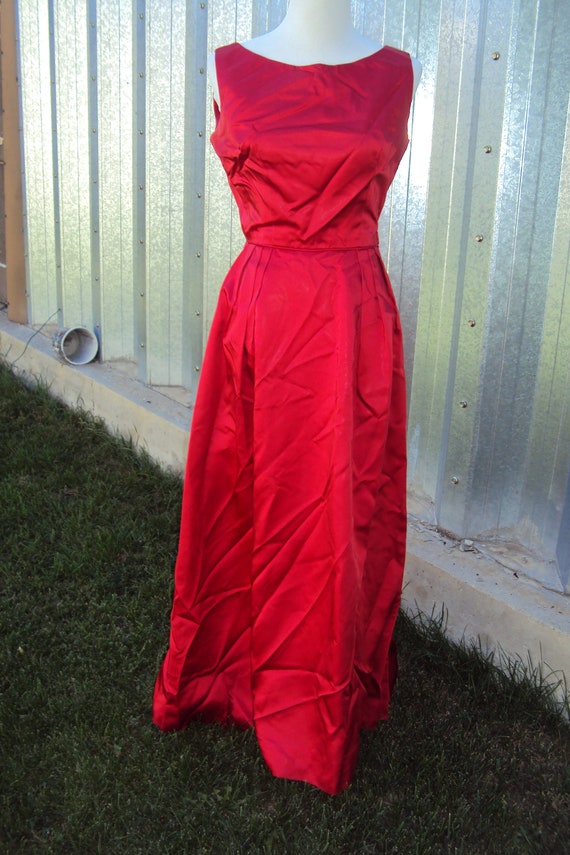 1960s Womens Red Satin Bridesmaid/Homecoming/Party/Holiday Formal Dress Size M/ Red Satin Dress/Vtg Homecoming Size M/Valentines Formal