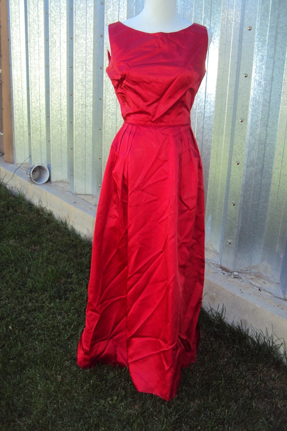 1960s Womens Red Satin Bridesmaid/Homecoming/Part… - image 1